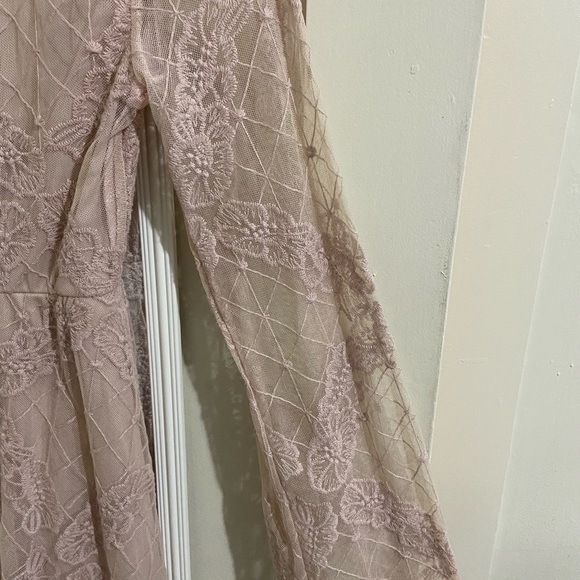 Dress - Picture 4 of 4